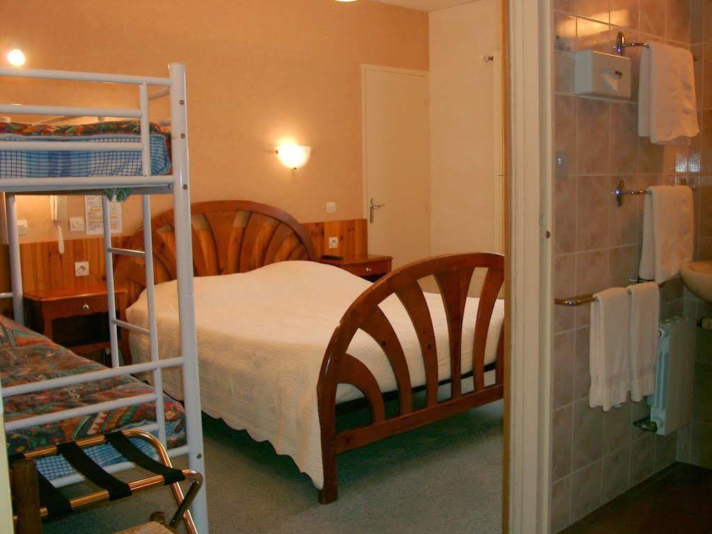 Hotel Le Chatelet Сен-Поль-де-Фенуйе Экстерьер фото